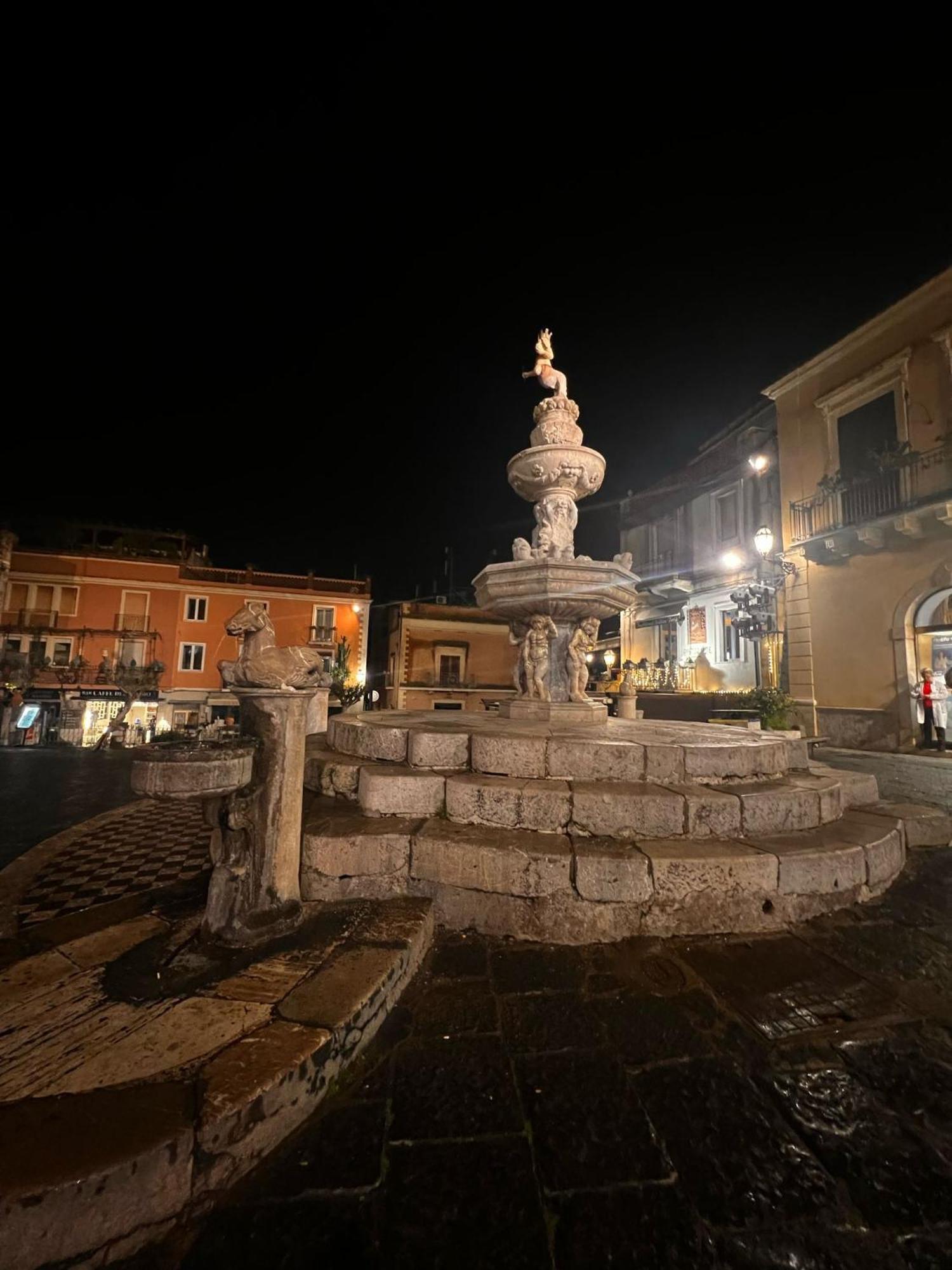 Adriana Casa Vacanze Mare Etna Sicilia Acireale Exterior foto