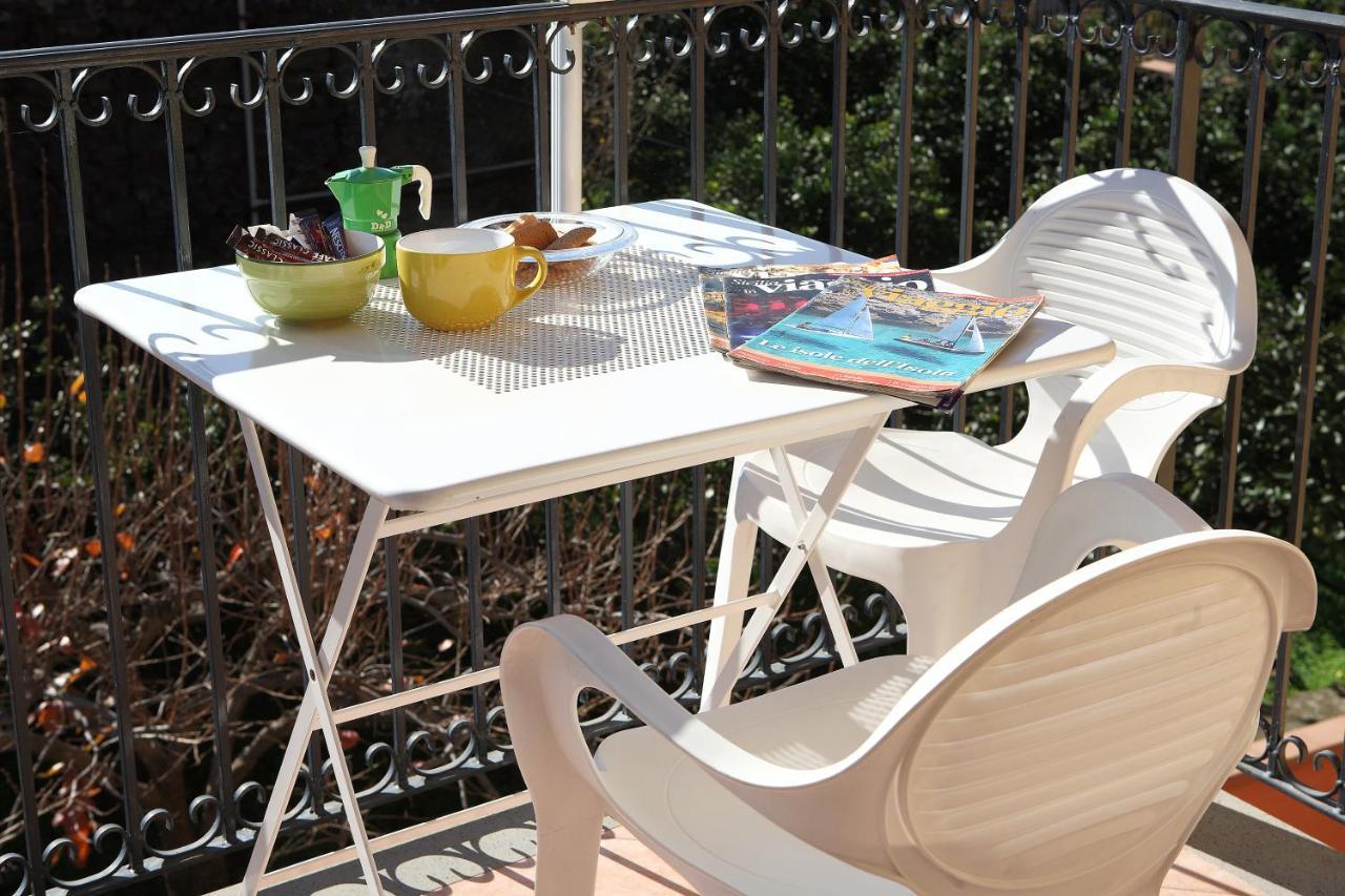 Adriana Casa Vacanze Mare Etna Sicilia Acireale Exterior foto