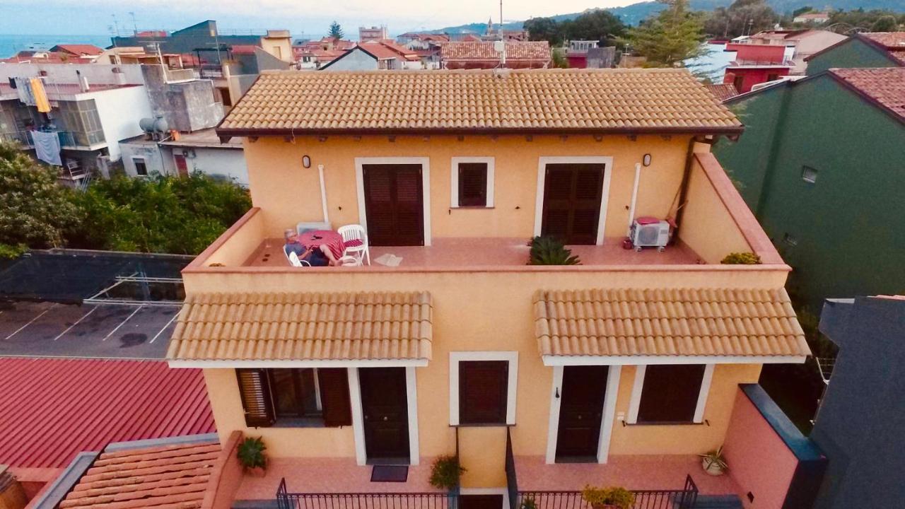 Adriana Casa Vacanze Mare Etna Sicilia Acireale Exterior foto